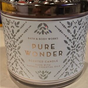 Brand new Bath and body Works 3 wick candle Pure Wonder